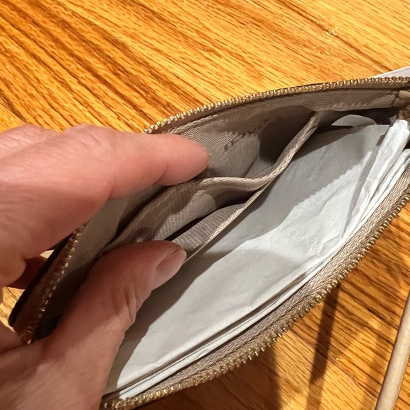 COACH Wristlet Genuine New w/ tags and box. - Picture 6 of 9